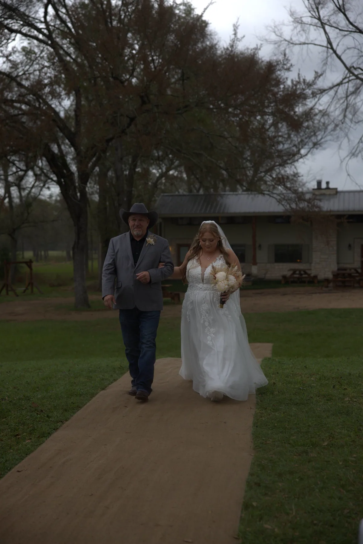 Before: dark, unedited wedding photo